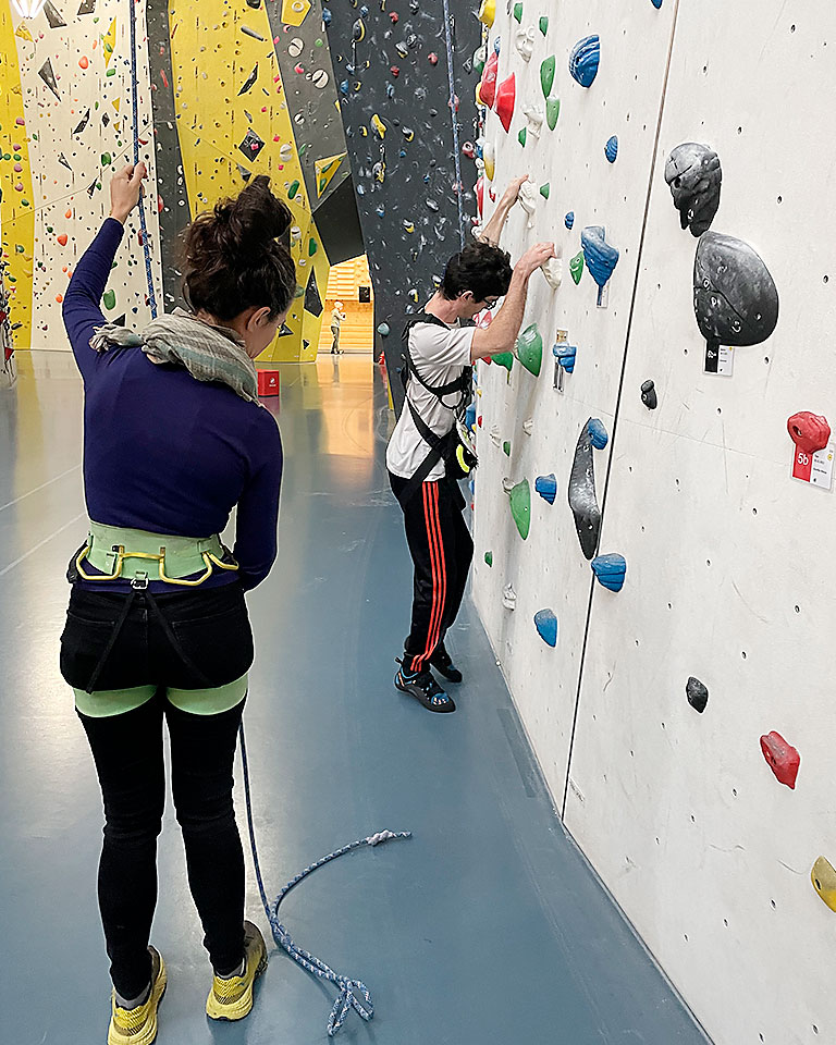 Actualité - Vitrine de l'atelier Argile - Fondation les Eglantines