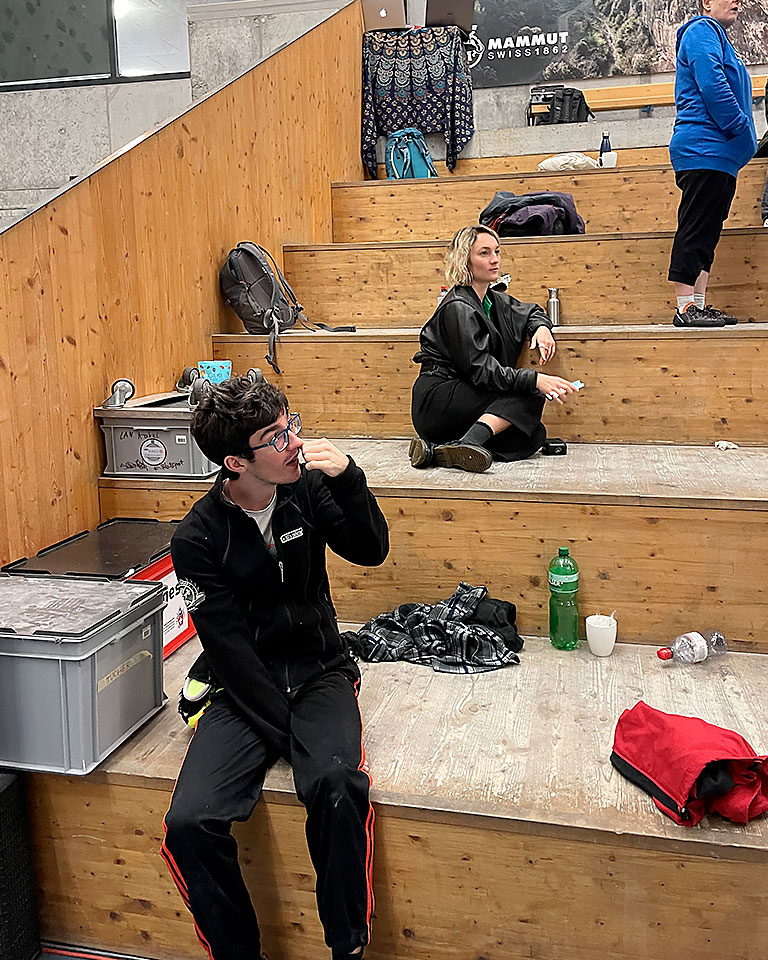 Actualité - Vitrine de l'atelier Argile - Fondation les Eglantines