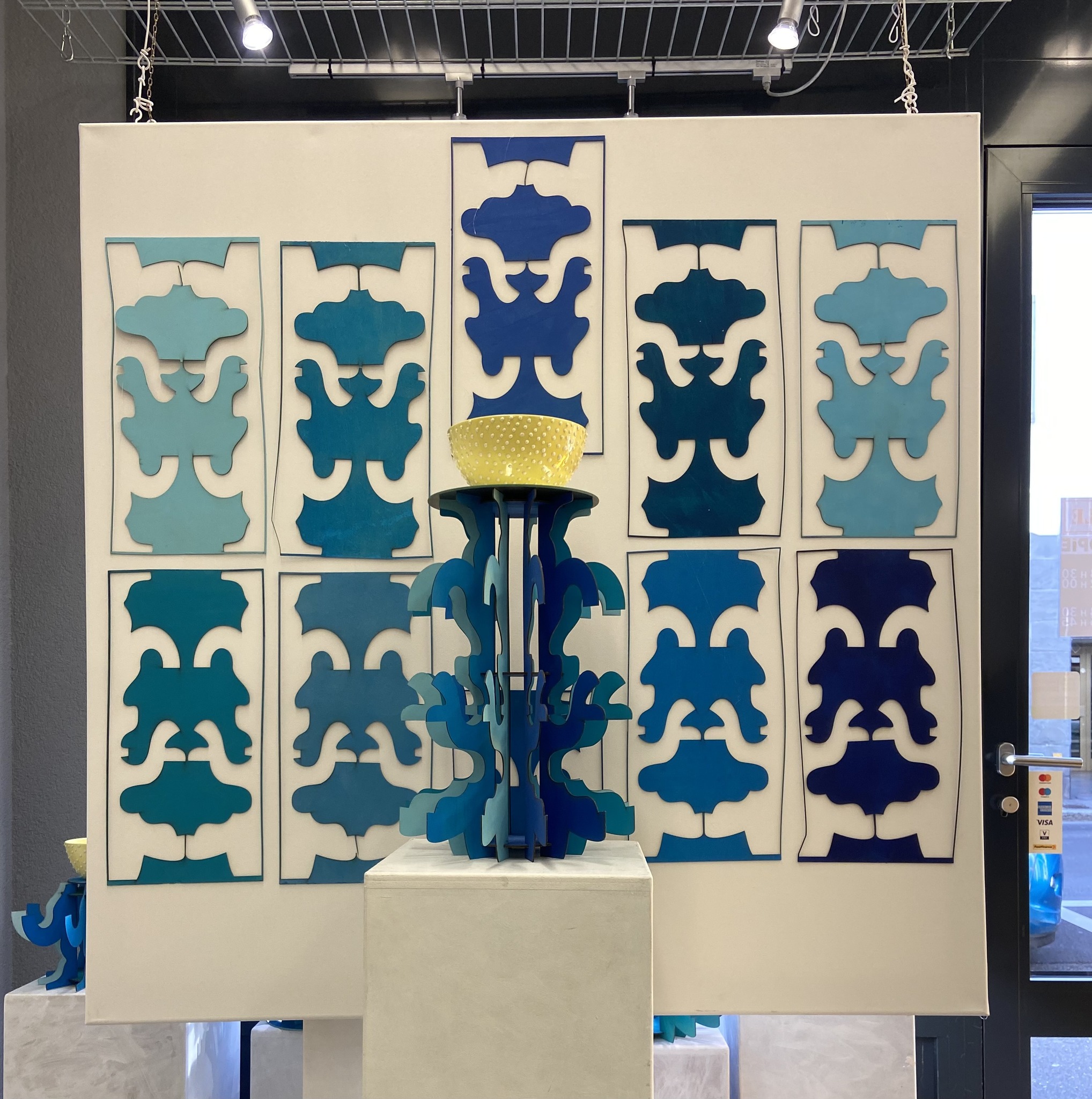 Actualité - Vitrine de l'atelier Argile - Fondation les Eglantines